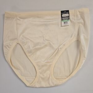 Vanity Fair Shiny Hi-Cut Briefs in Soft Cream